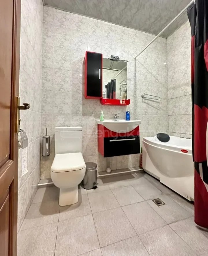 3 Սենյականոց Բնակարան Նորակառույցում, 72քմ, 4/10 հարկ, Կապիտալ Վերանորոգված