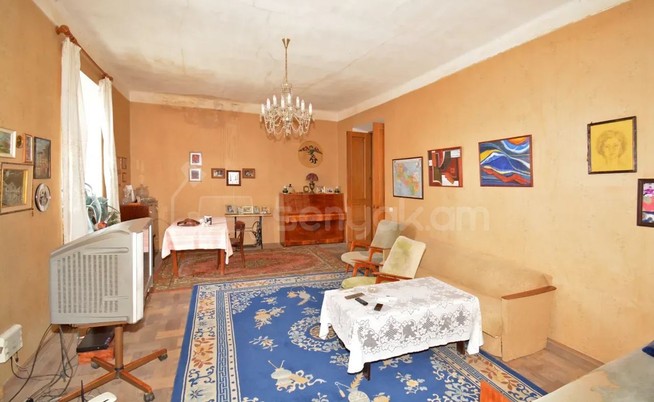 3 Սենյականոց Բնակարան Քարե Շենքում, 87քմ, 4/4 հարկ, Պետական Վիճակում