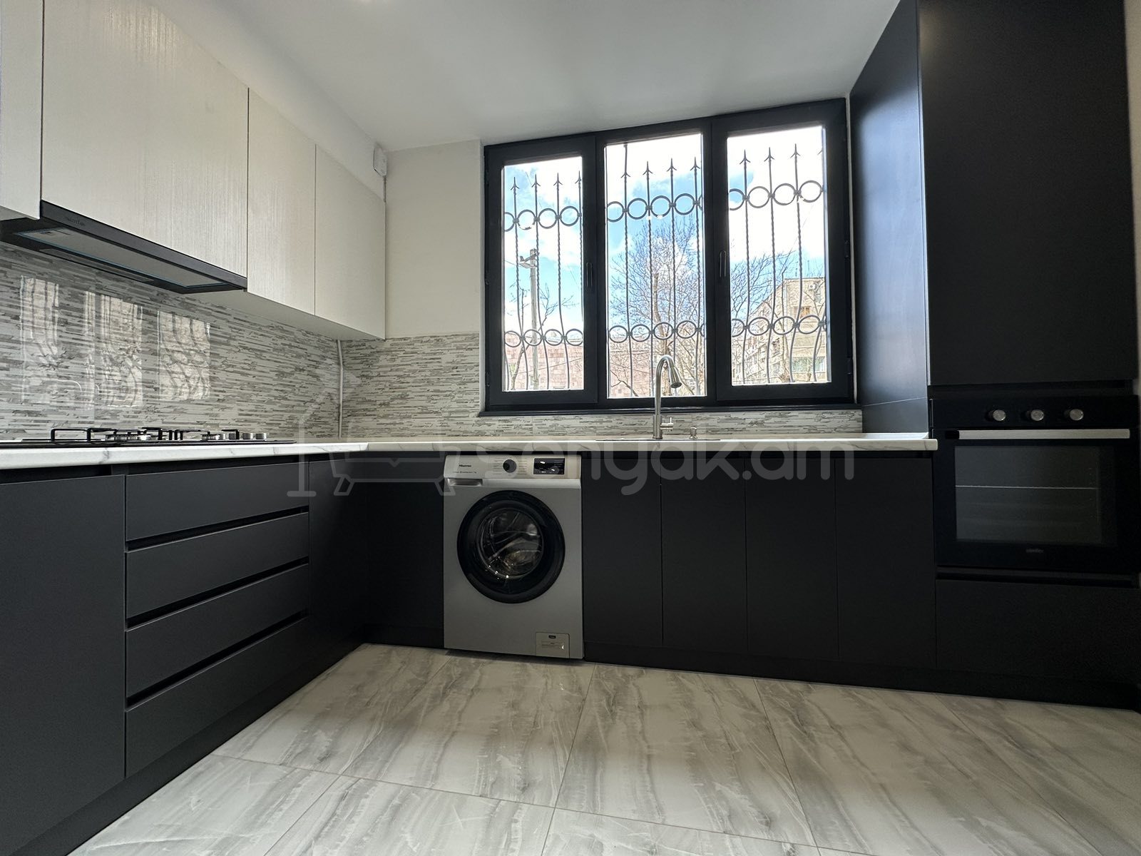 2 Սենյականոց Բնակարան, 53քմ, 1/9 հարկ, Դիզայներական Վերանորոգված