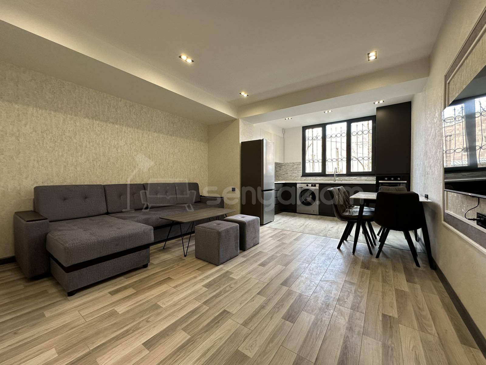 2 Սենյականոց Բնակարան, 53քմ, 1/9 հարկ, Դիզայներական Վերանորոգված