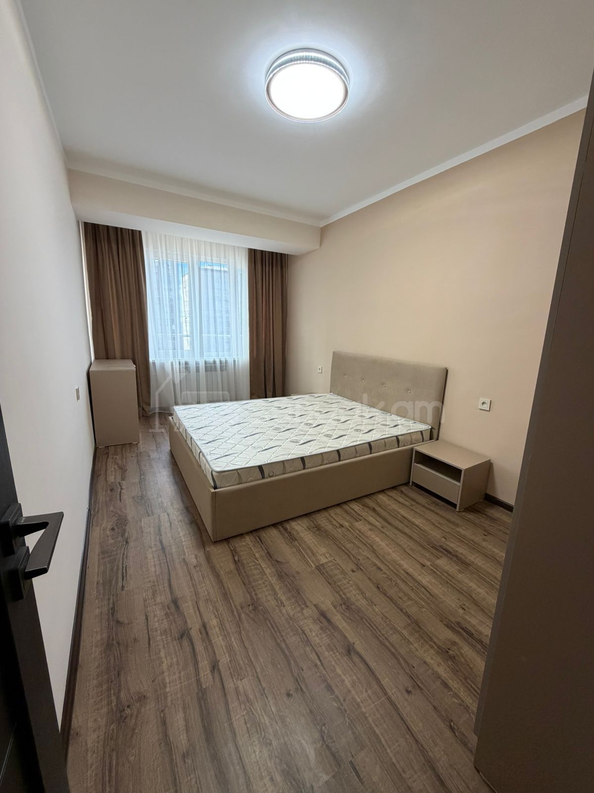 4 Սենյականոց Բնակարան, 90քմ, 10/15 հարկ, Դիզայներական Վերանորոգված, Կահավորված