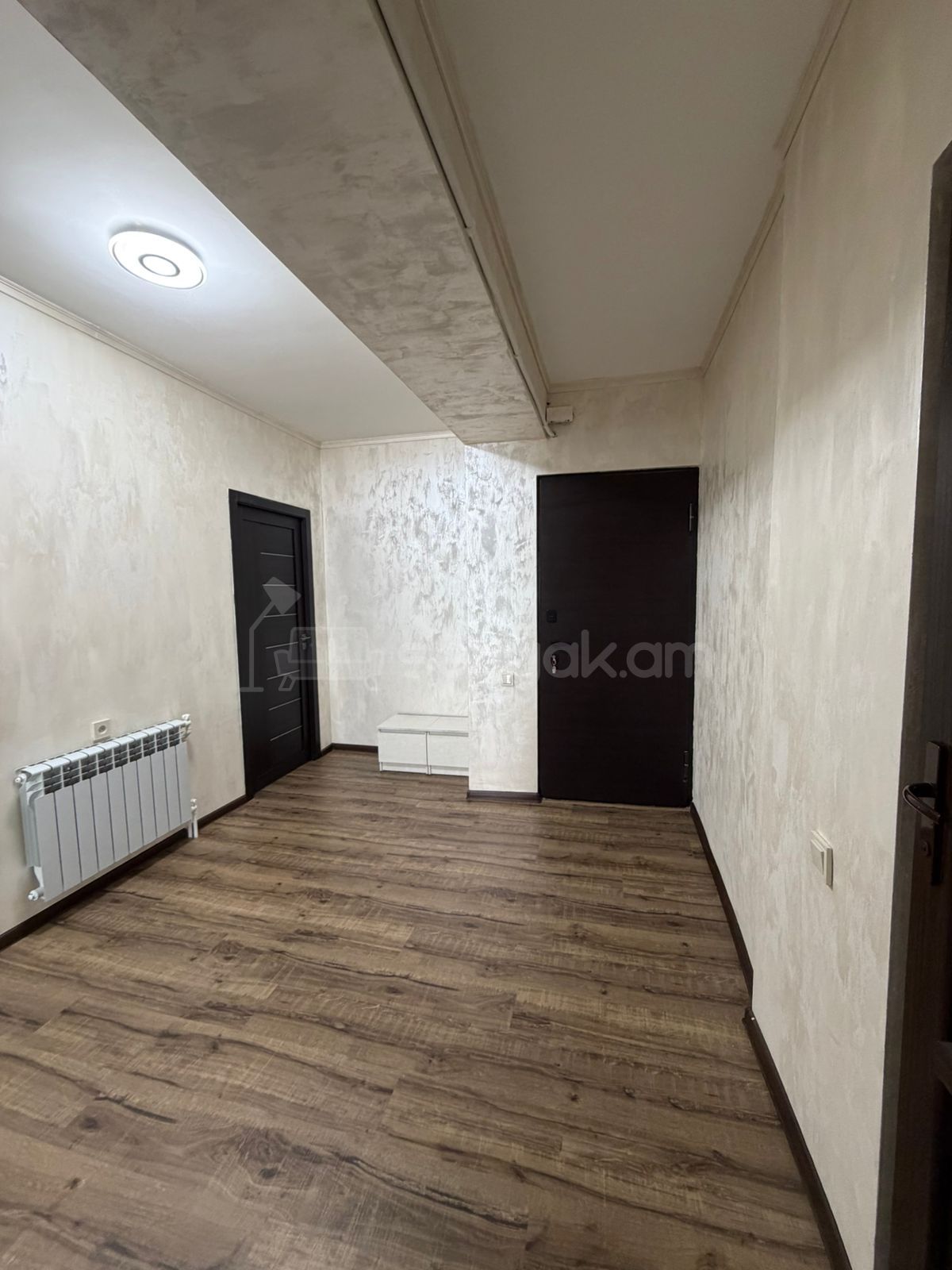 4 Սենյականոց Բնակարան, 90քմ, 10/15 հարկ, Դիզայներական Վերանորոգված, Կահավորված