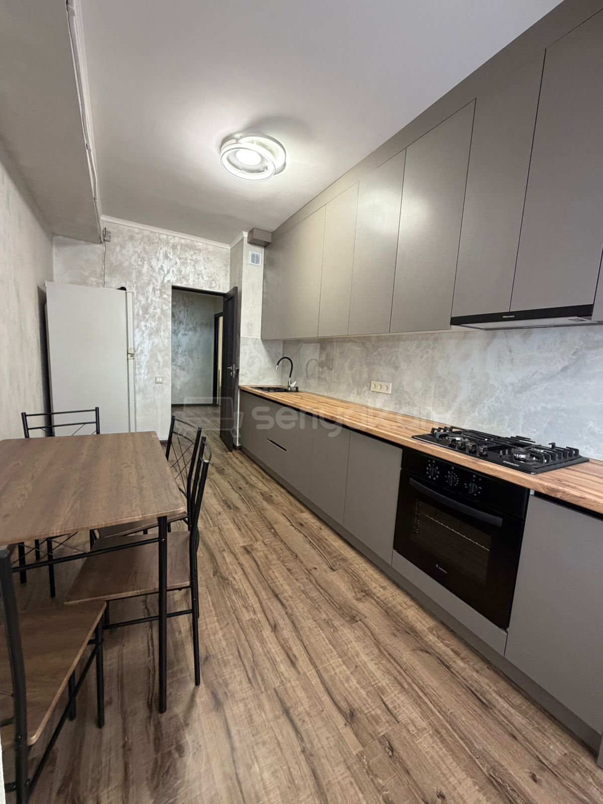 4 Սենյականոց Բնակարան, 90քմ, 10/15 հարկ, Դիզայներական Վերանորոգված, Կահավորված