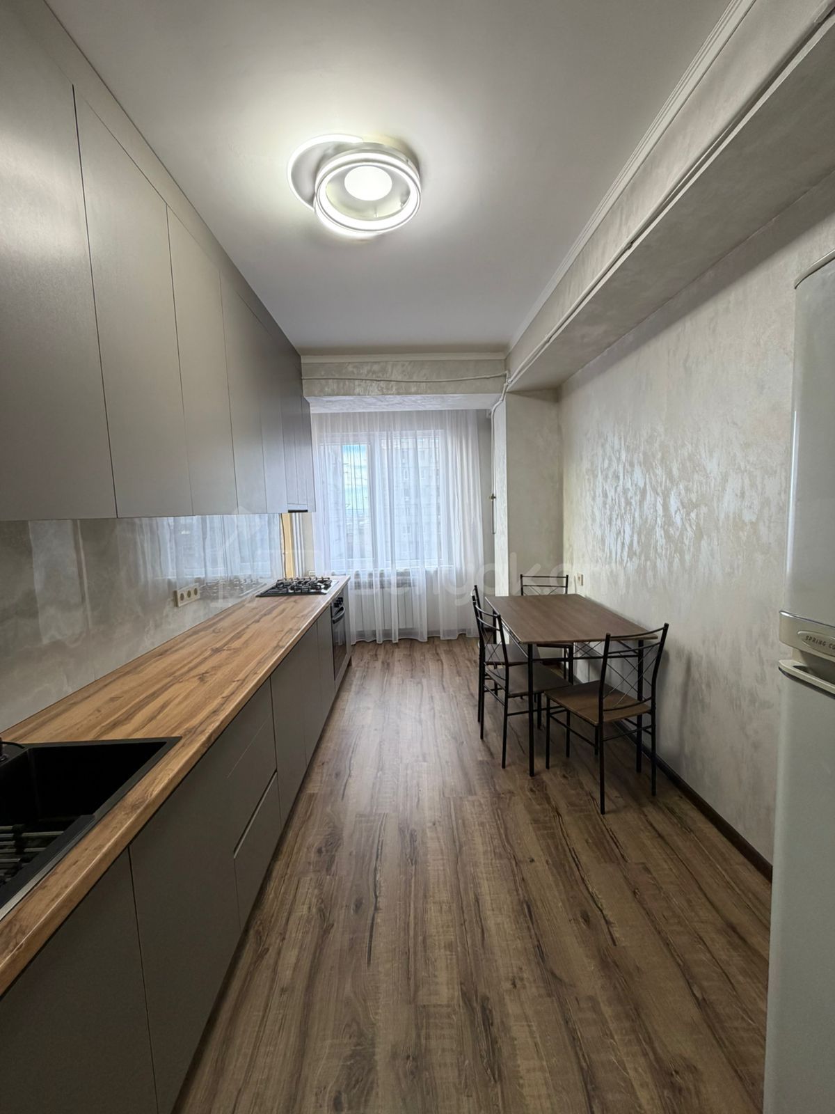 4 Սենյականոց Բնակարան, 90քմ, 10/15 հարկ, Դիզայներական Վերանորոգված, Կահավորված