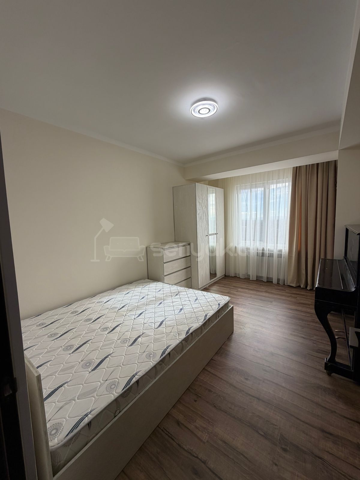 4 Սենյականոց Բնակարան, 90քմ, 10/15 հարկ, Դիզայներական Վերանորոգված, Կահավորված