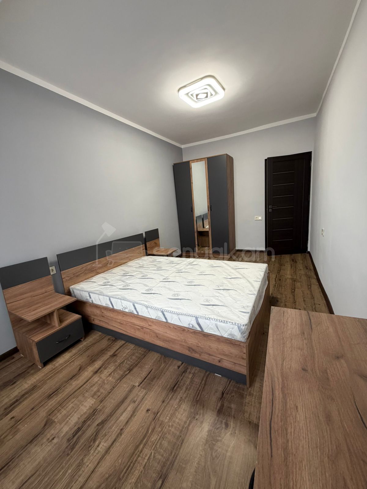 4 Սենյականոց Բնակարան, 90քմ, 10/15 հարկ, Դիզայներական Վերանորոգված, Կահավորված