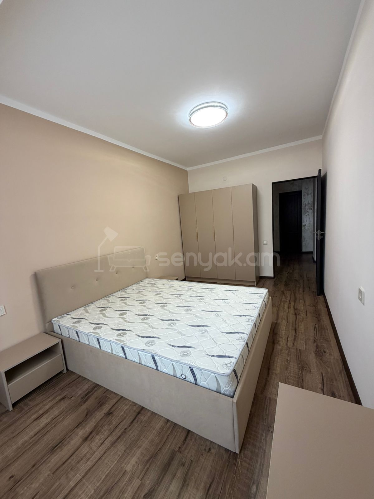 4 Սենյականոց Բնակարան, 90քմ, 10/15 հարկ, Դիզայներական Վերանորոգված, Կահավորված