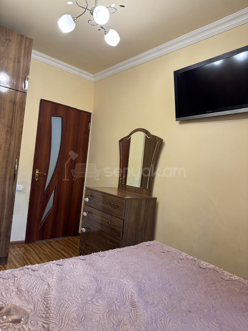 3 Սենյականոց Բնակարան, 70քմ, 1/9 հարկ, Կոսմետիկ Վերանորոգված