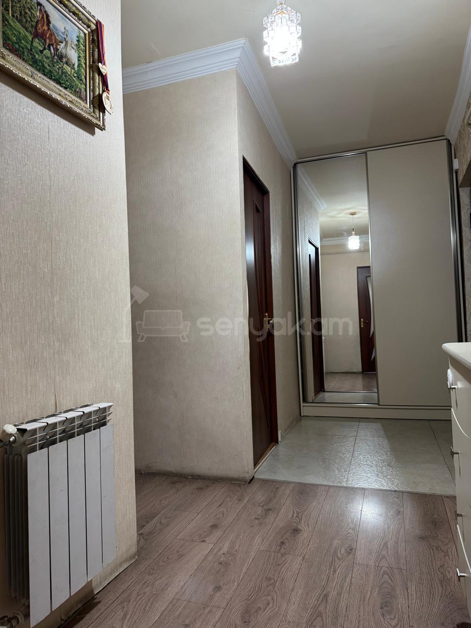 3 Սենյականոց Բնակարան, 70քմ, 1/9 հարկ, Կոսմետիկ Վերանորոգված