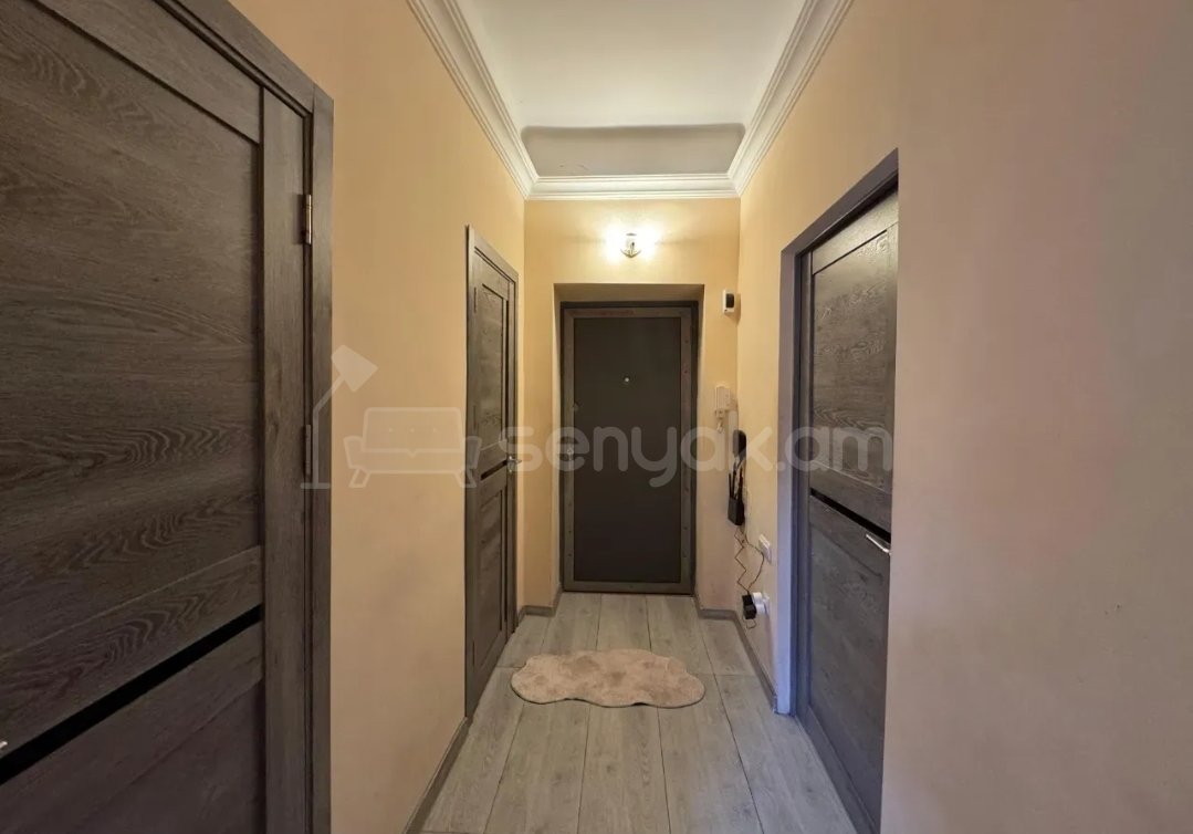 1 Սենյականոց Բնակարան Քարե Շենքում, 40քմ, 5/5 հարկ, Կապիտալ Վերանորոգված, Կահավորված, Արևկող