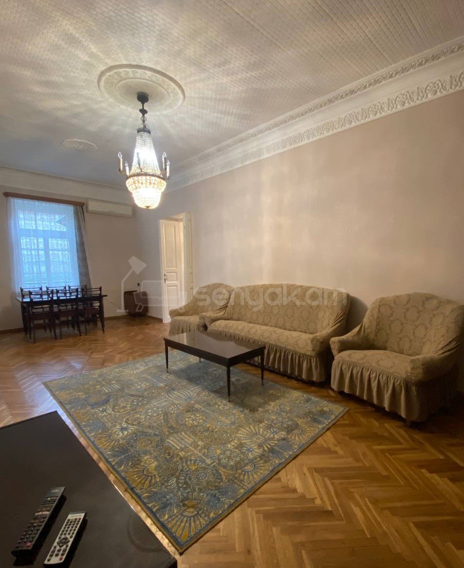 3 Սենյականոց Սեփական Տուն, 100քմ, Կոսմետիկ Վերանորոգված, Կահավորված, Ավտոտնակով