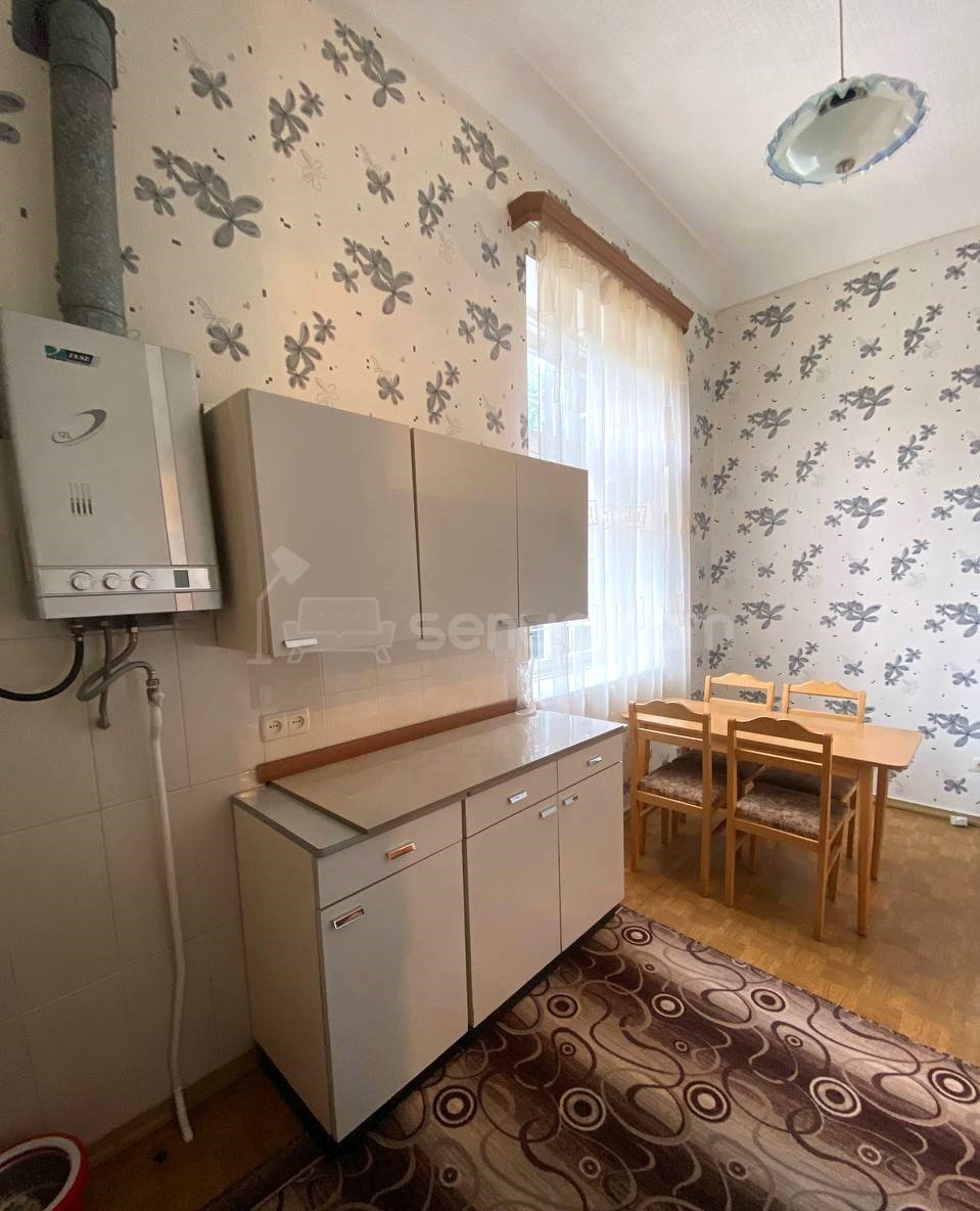 3 Սենյականոց Սեփական Տուն, 100քմ, Կոսմետիկ Վերանորոգված, Կահավորված, Ավտոտնակով