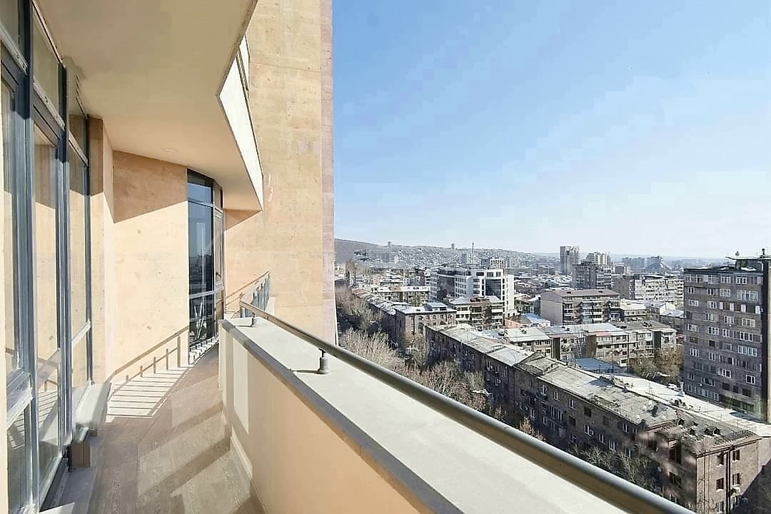 4 Սենյականոց Բնակարան Նորակառույցում, 191քմ, 5/21 հարկ, Կապիտալ Վերանորոգված