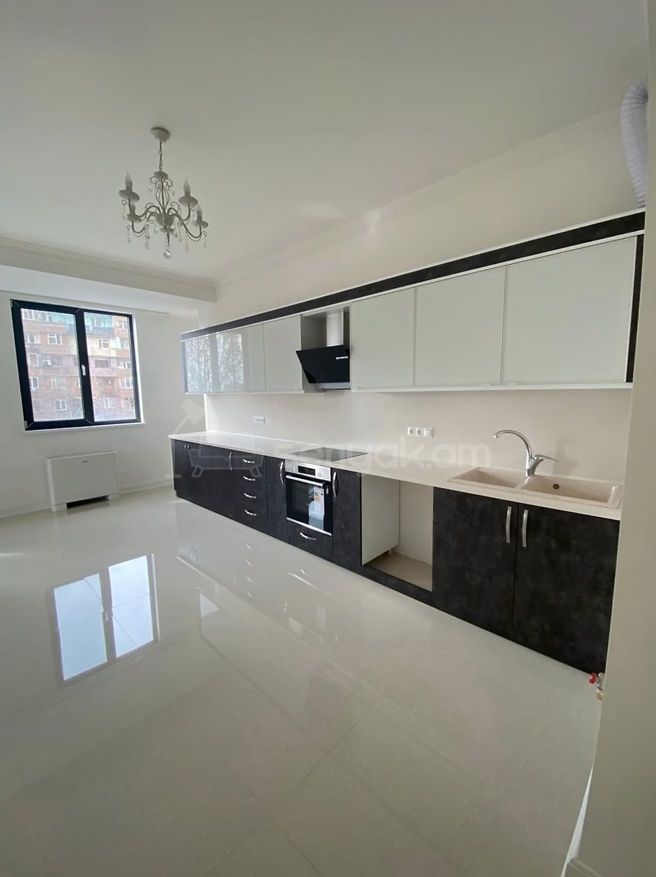 4 Սենյականոց Բնակարան Նորակառույցում, 191քմ, 5/21 հարկ, Կապիտալ Վերանորոգված