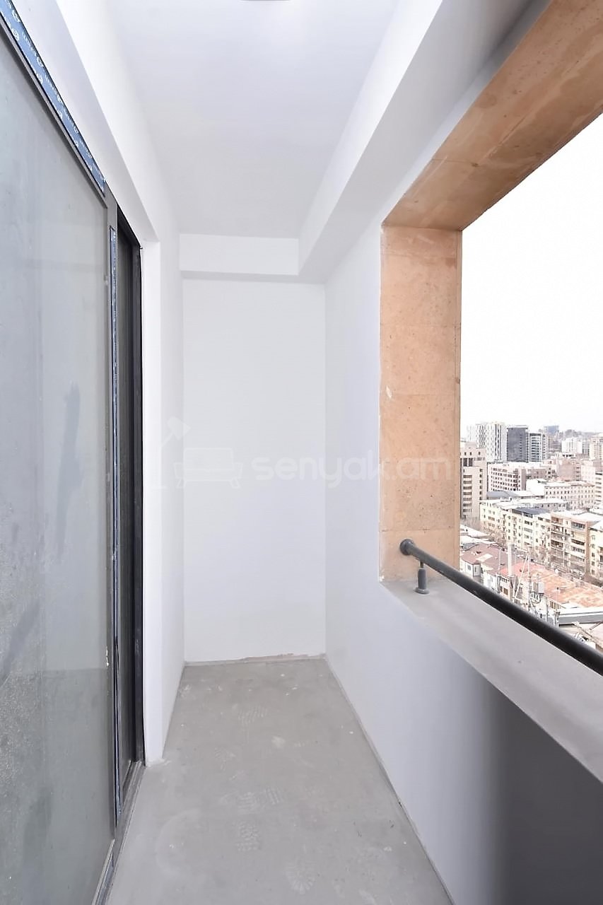 4 Սենյականոց Բնակարան Նորակառույցում, 208քմ, 17/21 հարկ, Կապիտալ Վերանորոգված