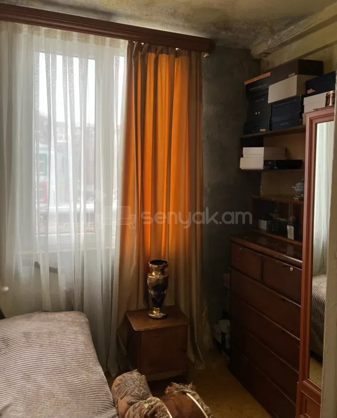 2 Սենյականոց Բնակարան Քարե Շենքում, 54քմ, 4/5 հարկ, Նորմալ Վիճակում