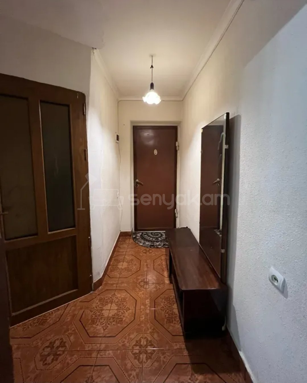 2 Սենյականոց Բնակարան Քարե Շենքում, 54քմ, 4/5 հարկ, Նորմալ Վիճակում