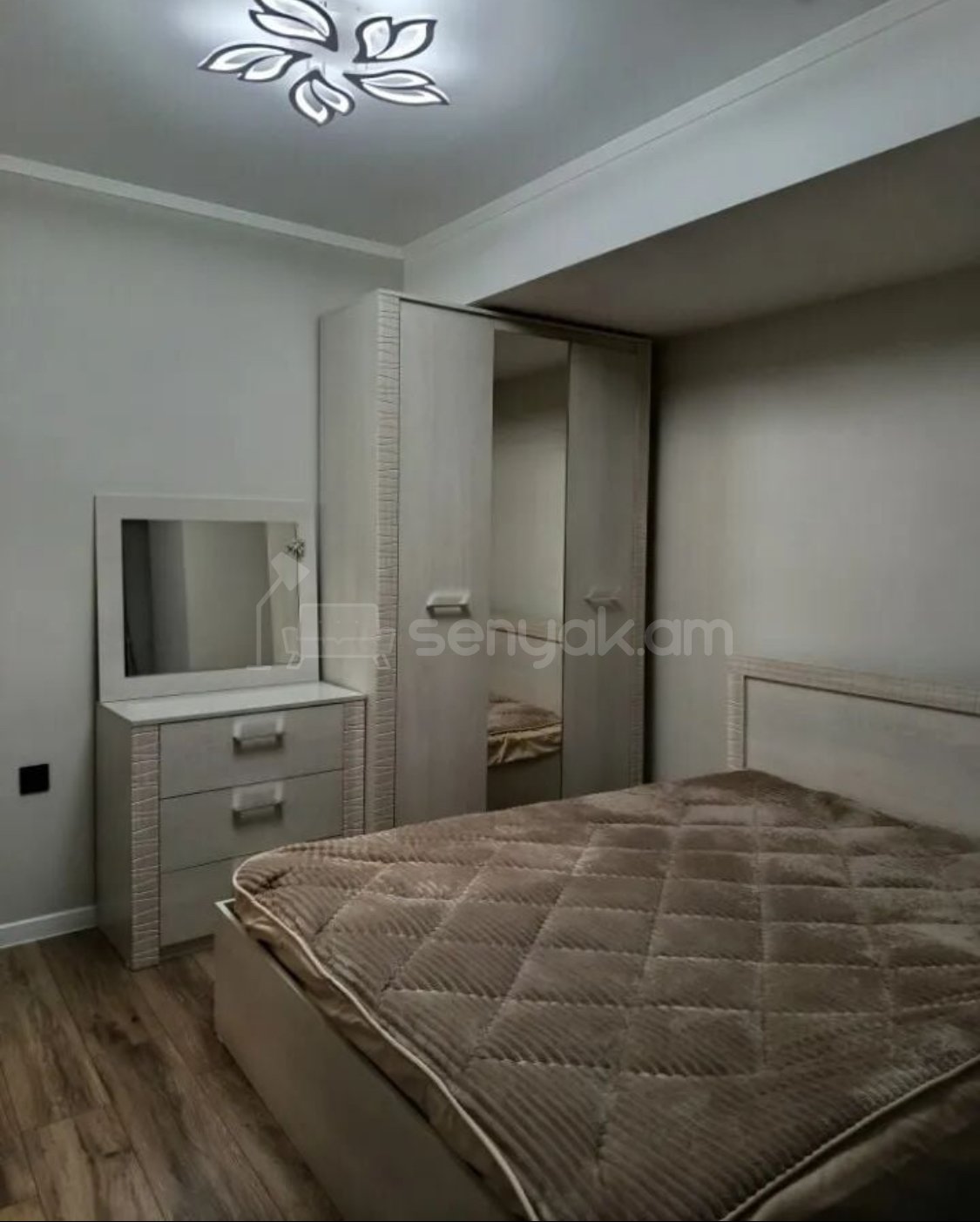 2 Սենյականոց Բնակարան, 36քմ, 9/14 հարկ, Դիզայներական Վերանորոգված