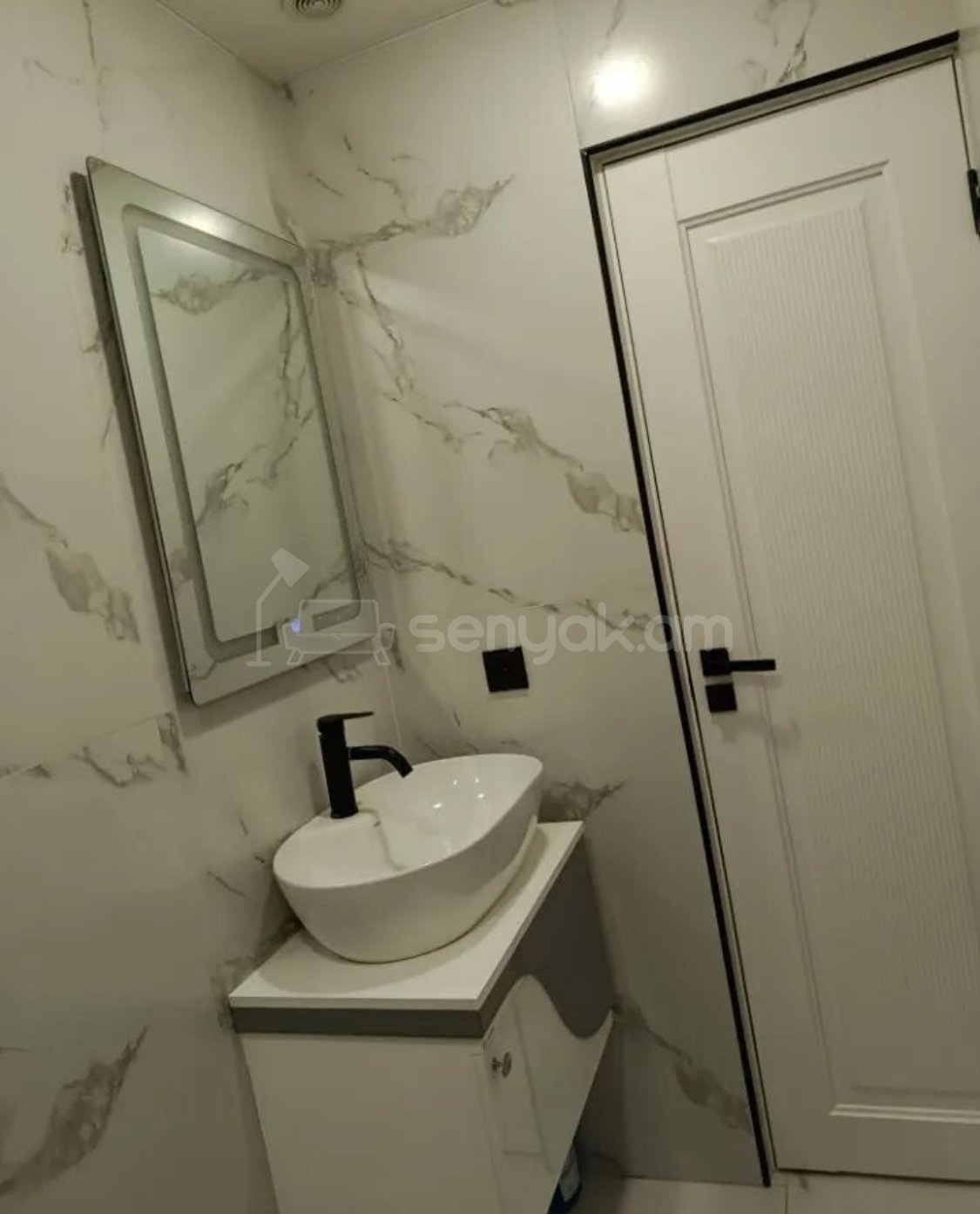 2 Սենյականոց Բնակարան, 36քմ, 9/14 հարկ, Դիզայներական Վերանորոգված