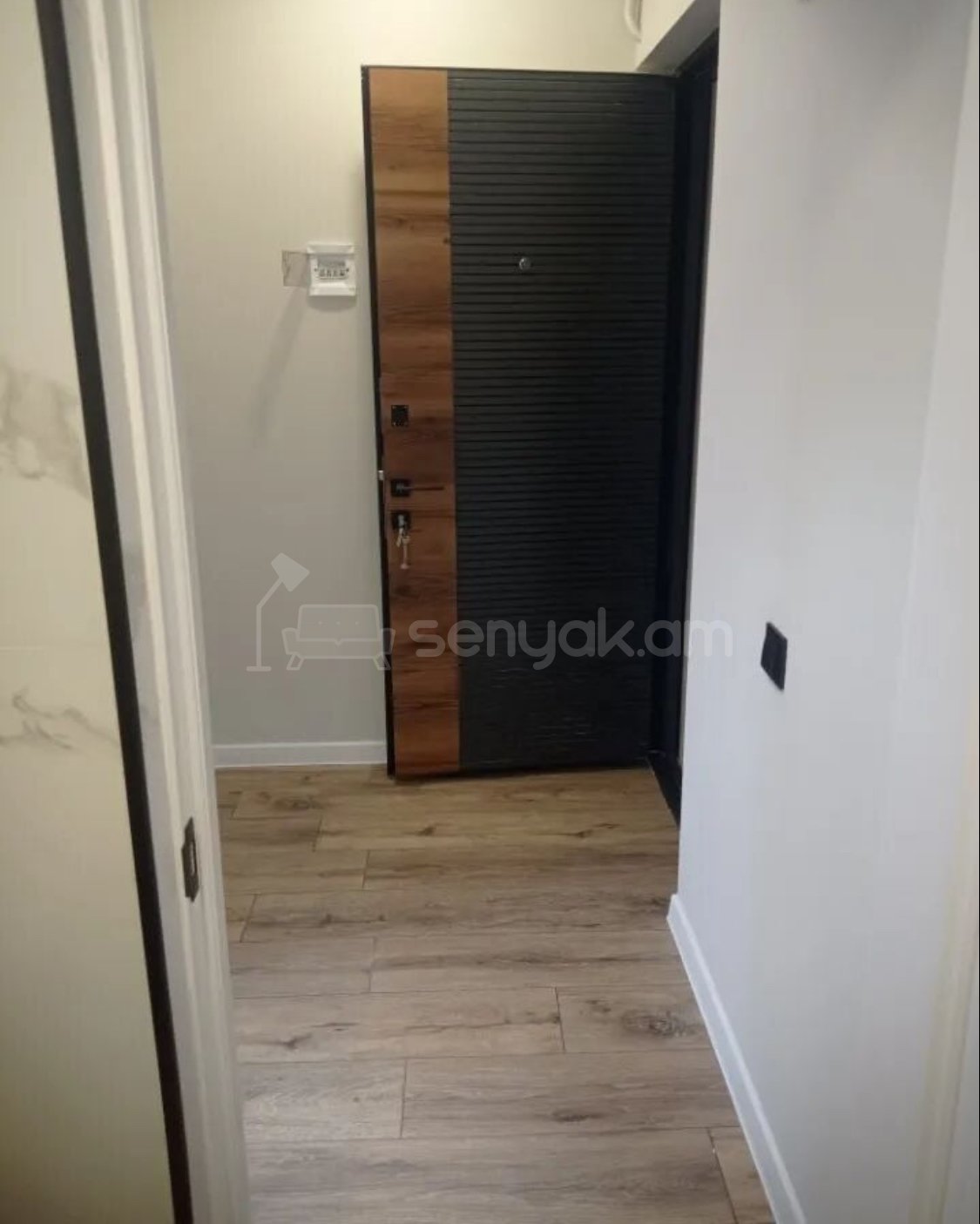 2 Սենյականոց Բնակարան, 36քմ, 9/14 հարկ, Դիզայներական Վերանորոգված