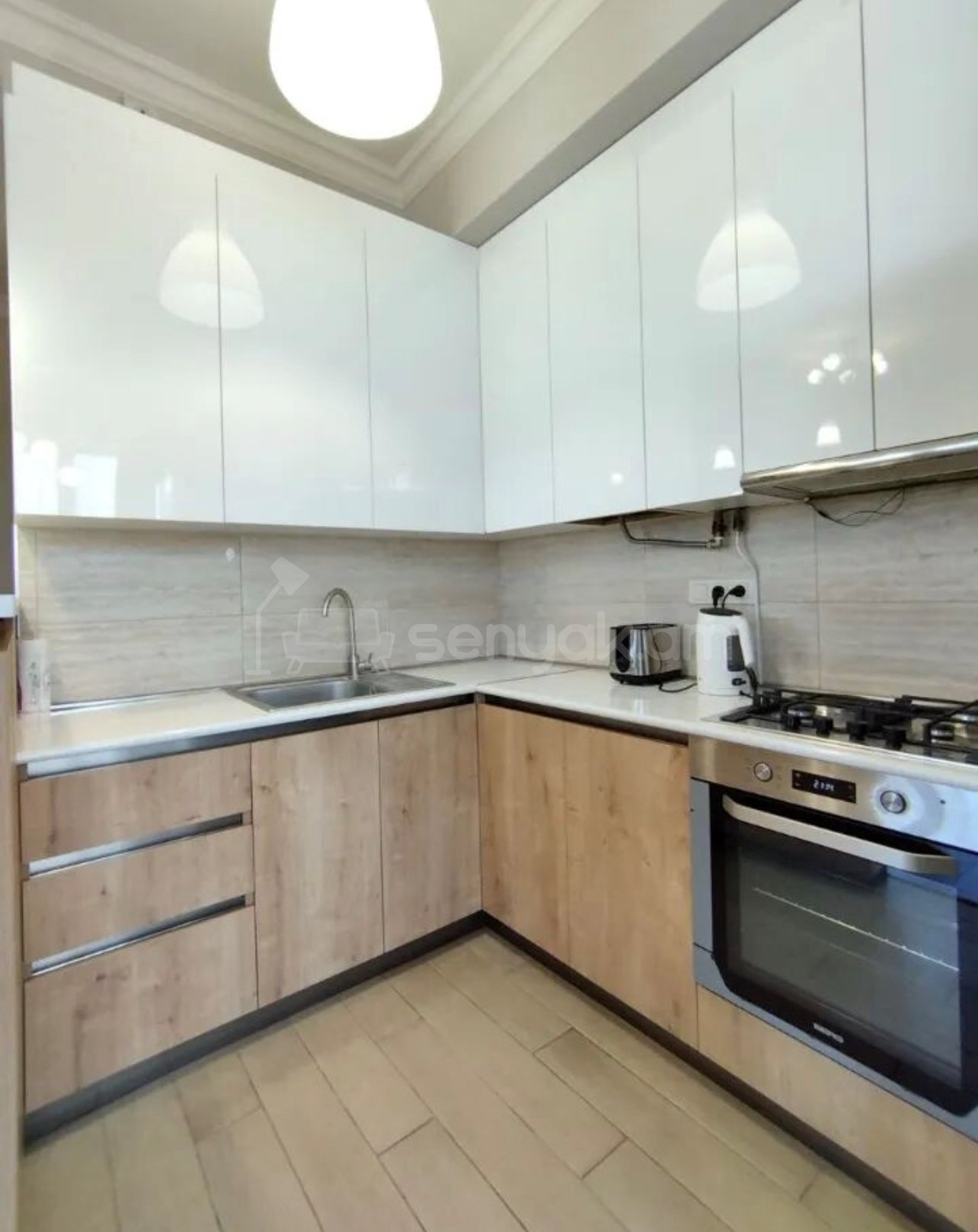 2 Սենյականոց Բնակարան, 50քմ, 13/14 հարկ, Դիզայներական Վերանորոգված, Կահավորված, Արևկող