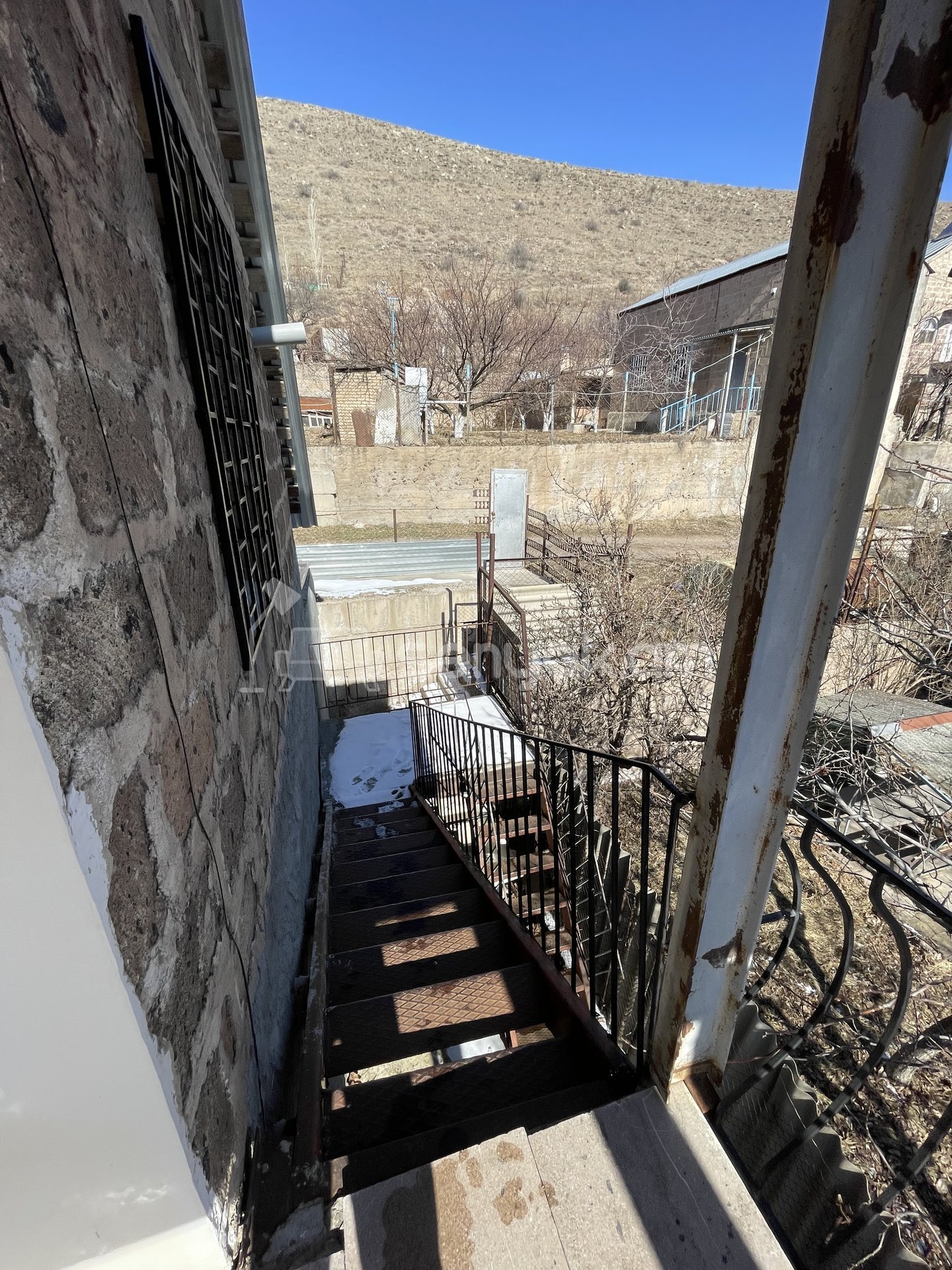 4 Սենյականոց Ամառանոց, 93քմ, Լողավազանով