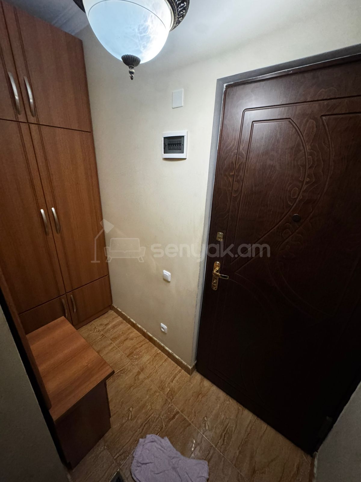 3 Սենյականոց Բնակարան Քարե Շենքում, 100քմ, 3/5 հարկ, Դիզայներական Վերանորոգված, Կահավորված, Արևկող