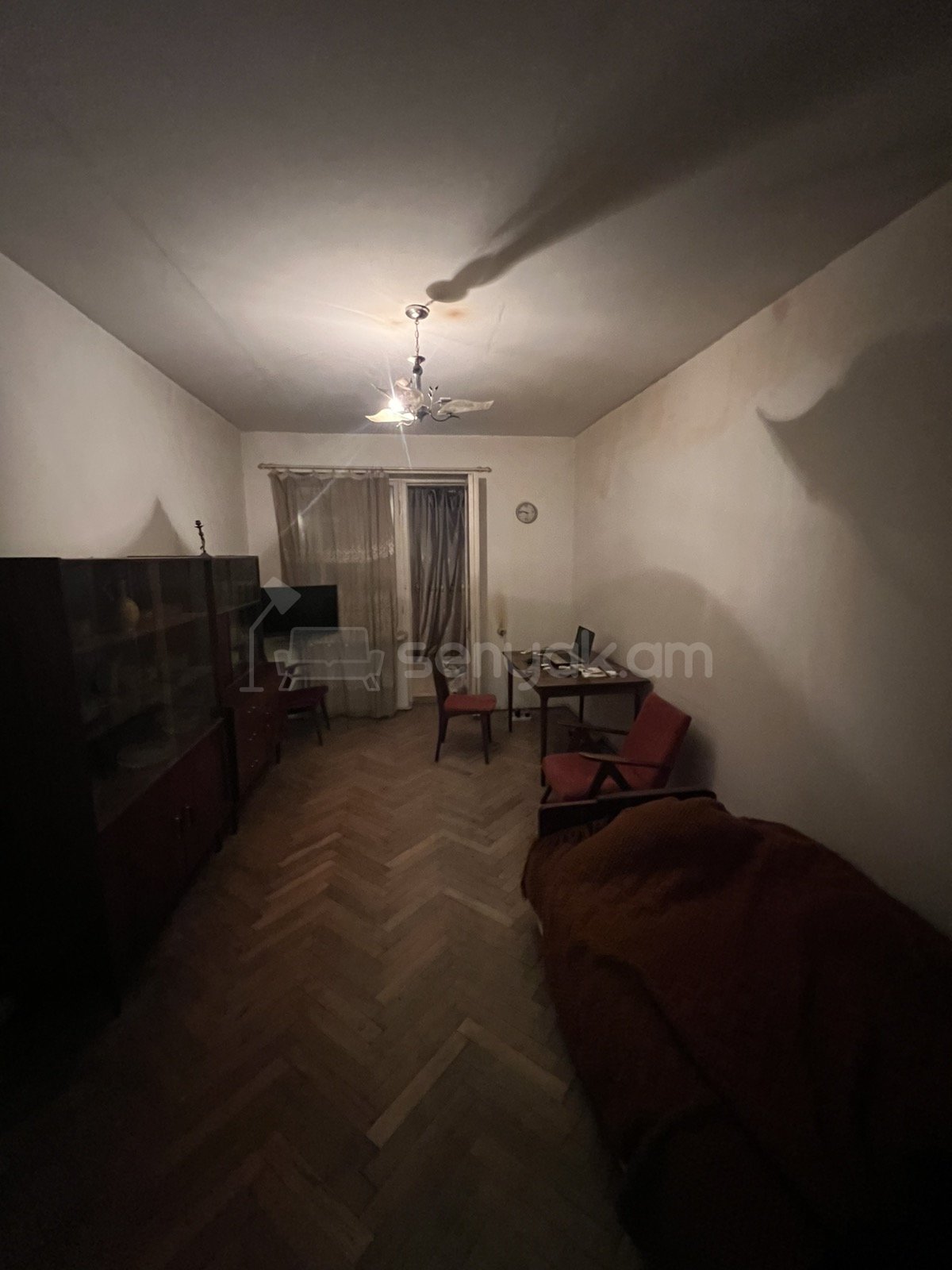 3 Սենյականոց Բնակարան Քարե Շենքում, 74քմ, 4/5 հարկ, Պետական Վիճակում