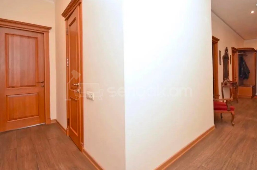 3 Սենյականոց Բնակարան Նորակառույցում, 116քմ, 10/16 հարկ, Դիզայներական Վերանորոգված