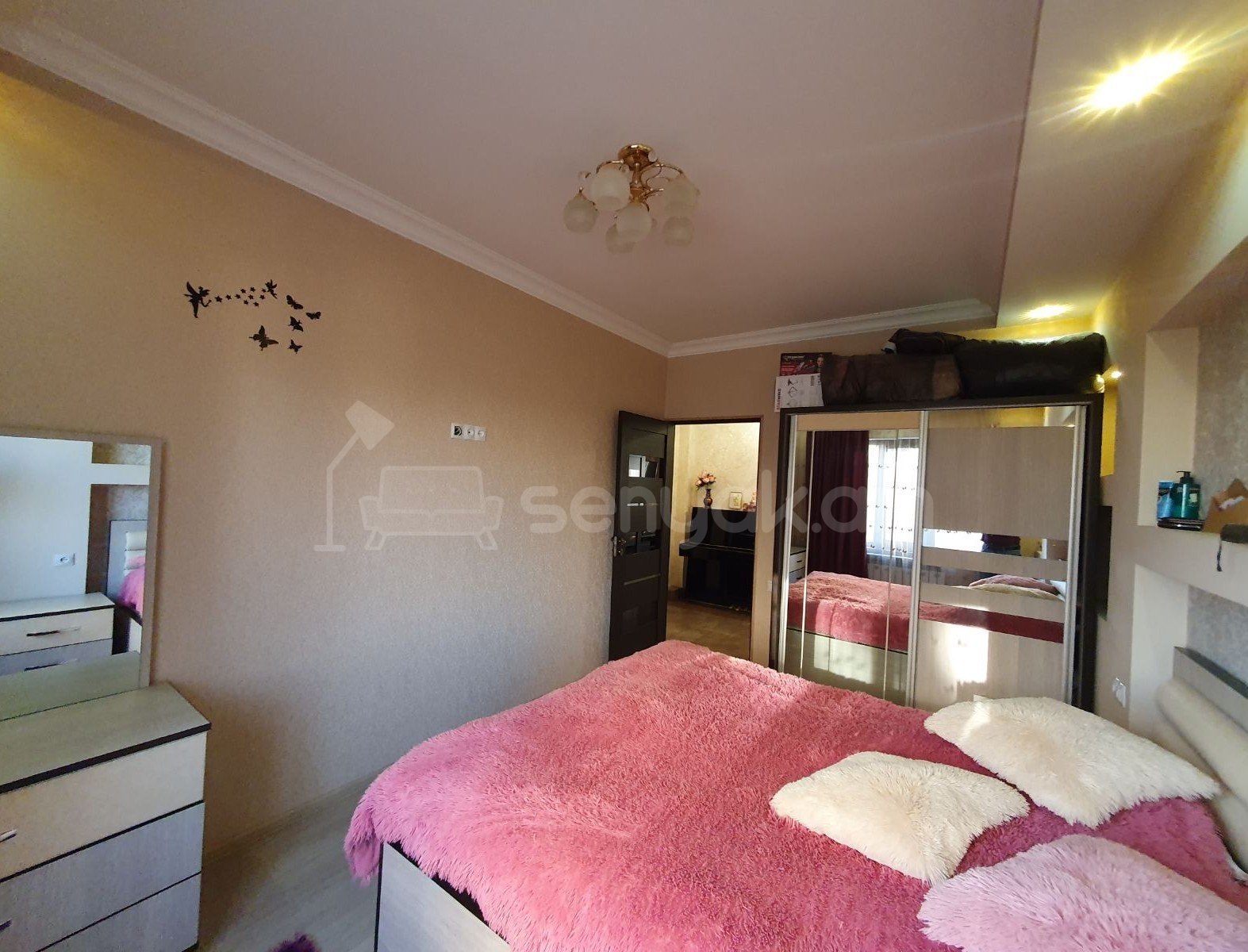 3 Սենյականոց Բնակարան, 74քմ, 3/9 հարկ, Դիզայներական Վերանորոգված