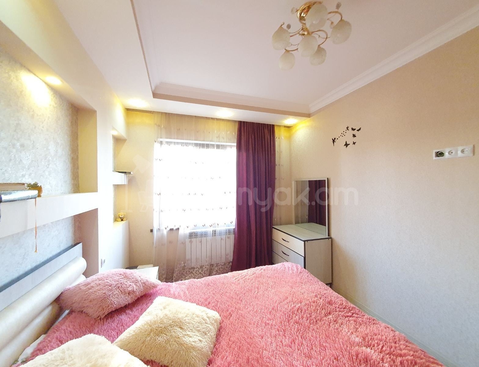 3 Սենյականոց Բնակարան, 74քմ, 3/9 հարկ, Դիզայներական Վերանորոգված