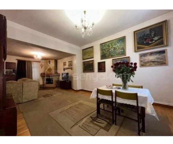 6 Սենյականոց Սեփական Տուն, 212քմ, Կոսմետիկ Վերանորոգված, Ավտոտնակով