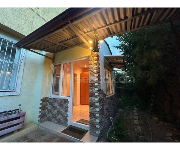 6 Սենյականոց Սեփական Տուն, 212քմ, Կոսմետիկ Վերանորոգված, Ավտոտնակով