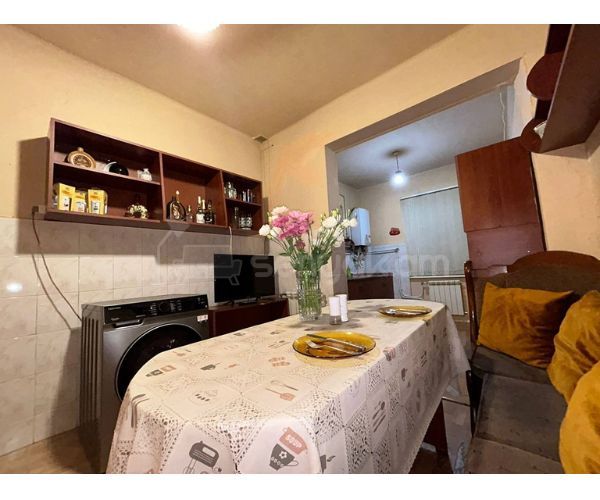 6 Սենյականոց Սեփական Տուն, 212քմ, Կոսմետիկ Վերանորոգված, Ավտոտնակով