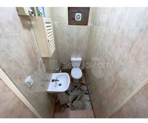 6 Սենյականոց Սեփական Տուն, 212քմ, Կոսմետիկ Վերանորոգված, Ավտոտնակով