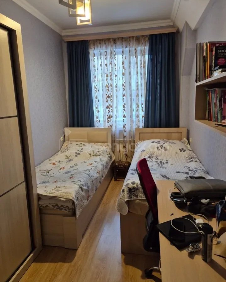 3 Սենյականոց Բնակարան Նորակառույց Քարե Շենքում, 72քմ, 2/8 հարկ, Կապիտալ Վերանորոգված