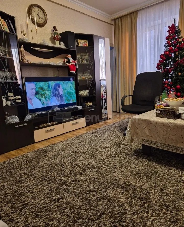 3 Սենյականոց Բնակարան Նորակառույց Քարե Շենքում, 72քմ, 2/8 հարկ, Կապիտալ Վերանորոգված