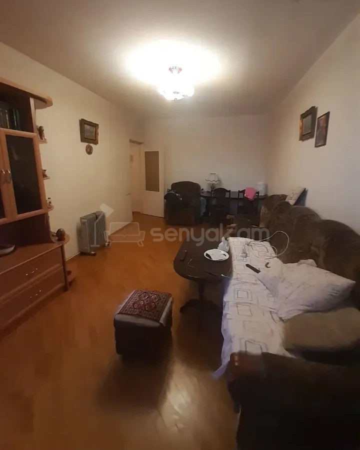 1 Սենյականոց Բնակարան Քարե Շենքում, 43քմ, 4/5 հարկ, Կապիտալ Վերանորոգված