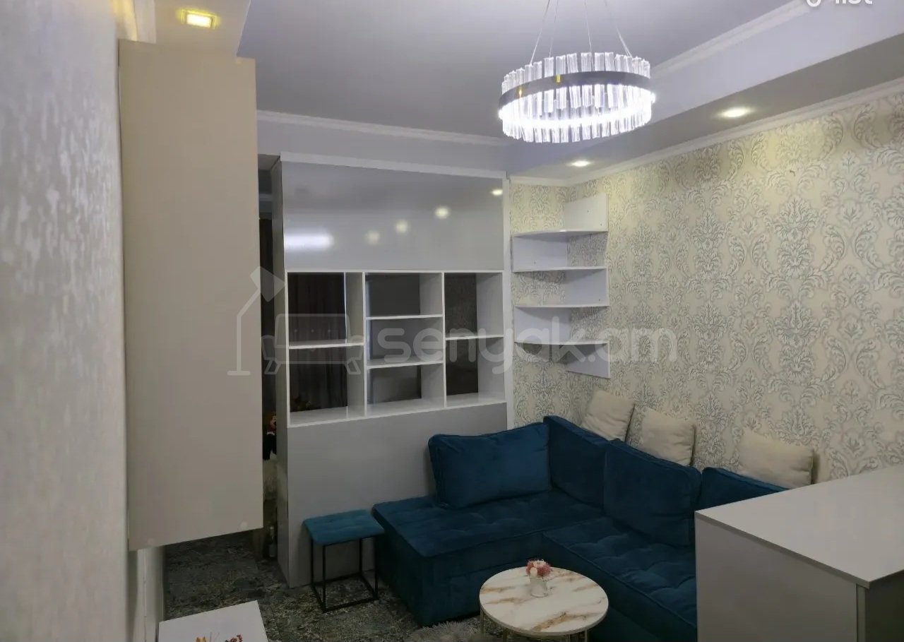 1 Սենյականոց Բնակարան Նորակառույց Քարե Շենքում, 33քմ, 3/5 հարկ, Կապիտալ Վերանորոգված