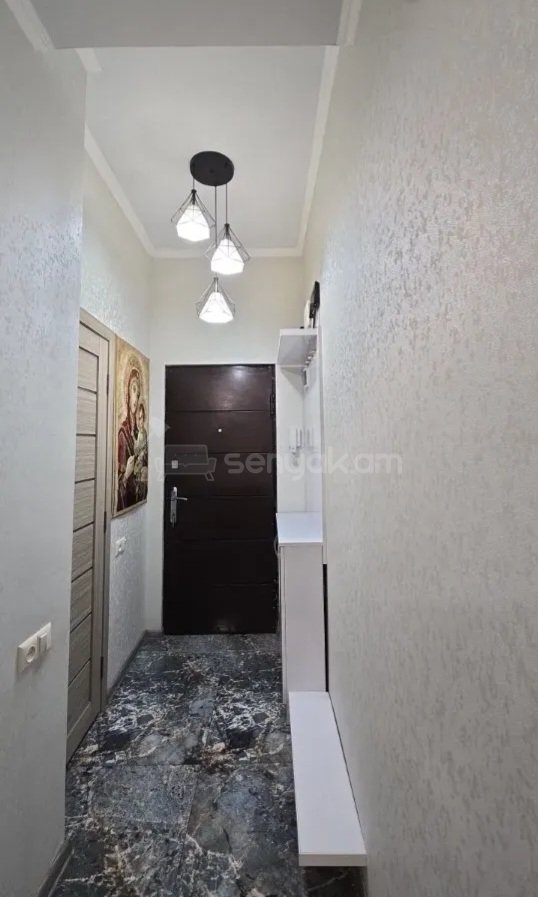 1 Սենյականոց Բնակարան Նորակառույց Քարե Շենքում, 33քմ, 3/5 հարկ, Կապիտալ Վերանորոգված