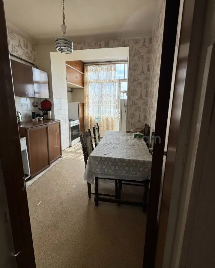 2 Սենյականոց Բնակարան Քարե Շենքում, 54քմ, 6/6 հարկ, Նորմալ Վիճակում