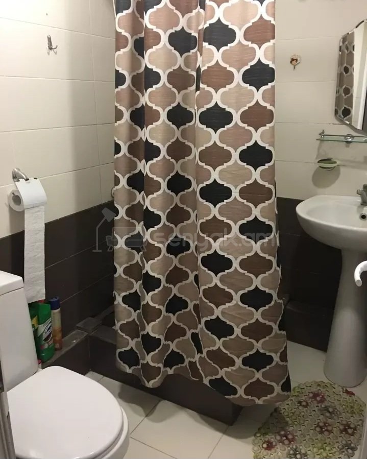 1 Սենյականոց Բնակարան Քարե Շենքում, 36քմ, 3/6 հարկ, Կոսմետիկ Վերանորոգված