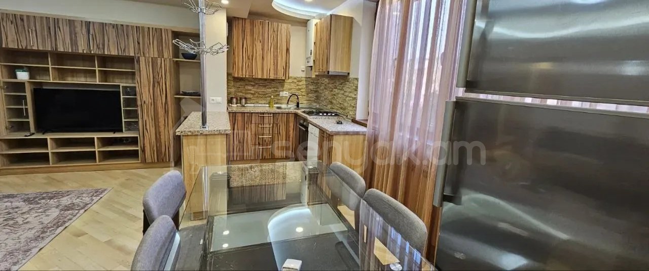 2 Սենյականոց Բնակարան Քարե Շենքում, 47քմ, 5/7 հարկ, Դիզայներական Վերանորոգված