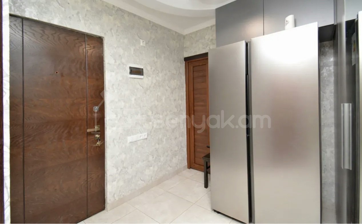 2 Սենյականոց Բնակարան Քարե Շենքում, 52քմ, 2/4 հարկ, Կապիտալ Վերանորոգված