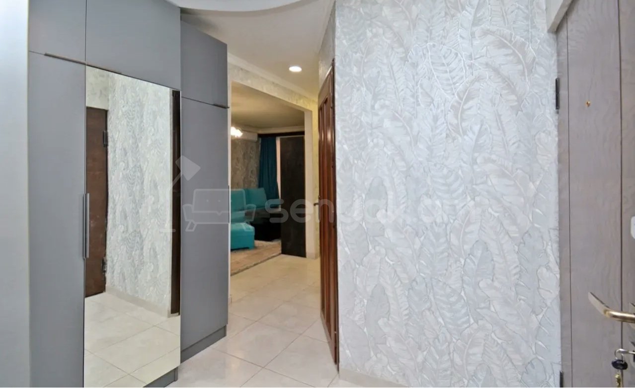 2 Սենյականոց Բնակարան Քարե Շենքում, 52քմ, 2/4 հարկ, Կապիտալ Վերանորոգված