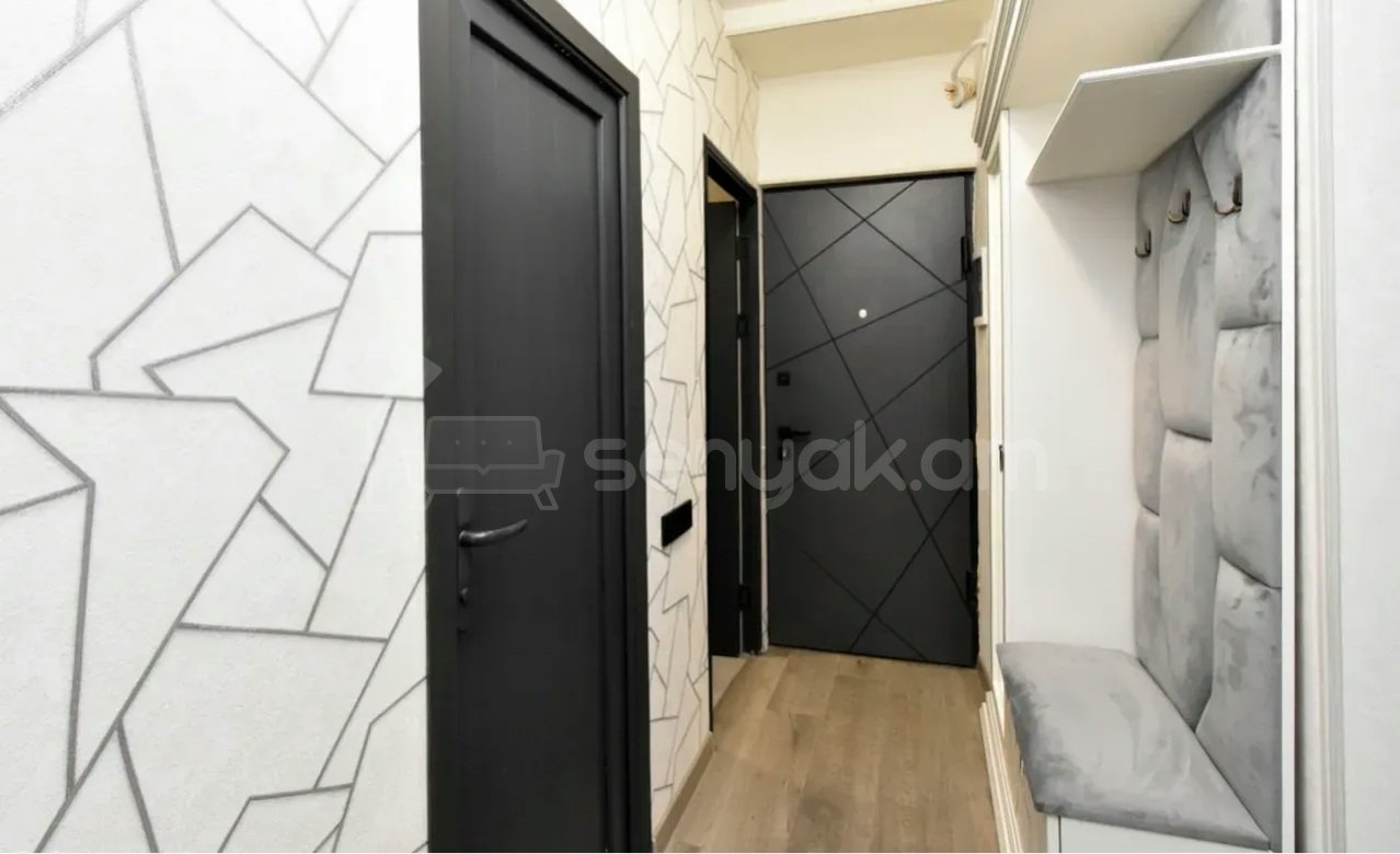 3 Սենյականոց Բնակարան, 63քմ, 2/9 հարկ, Կապիտալ Վերանորոգված