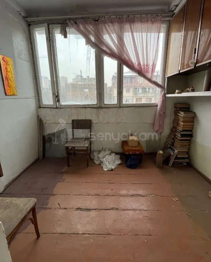 2 Սենյականոց Բնակարան Քարե Շենքում, 63քմ, 5/5 հարկ, Զրոյական Վիճակում