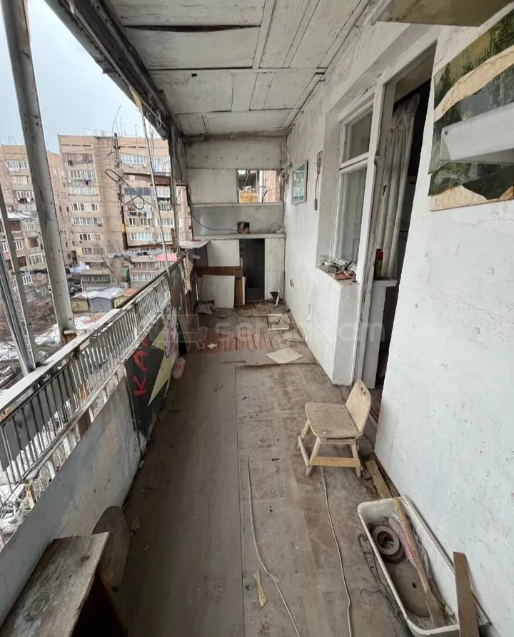 2 Սենյականոց Բնակարան Քարե Շենքում, 63քմ, 5/5 հարկ, Զրոյական Վիճակում