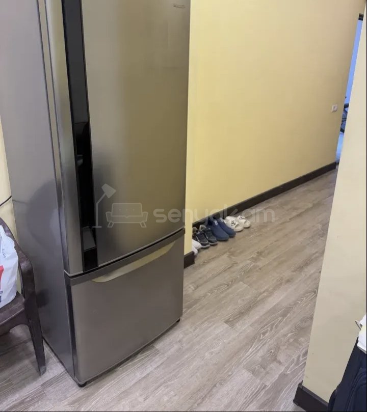 1 Սենյականոց Բնակարան Քարե Շենքում, 35քմ, 1/1 հարկ, Նորմալ Վիճակում, Կահավորված