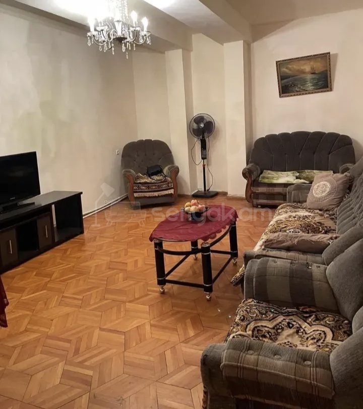 3 Սենյականոց Բնակարան Քարե Շենքում, 78քմ, 1/1 հարկ, Կապիտալ Վերանորոգված, Կահավորված